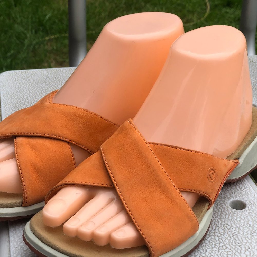 Report Women Orange Thong Sandal Flat Size 6W